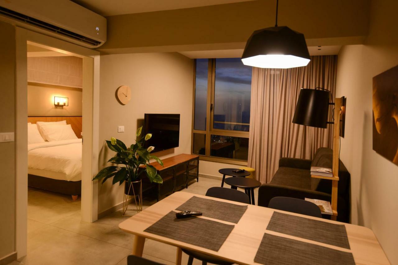 Luxury Suites By Notaly Ariel Haifa Exteriör bild