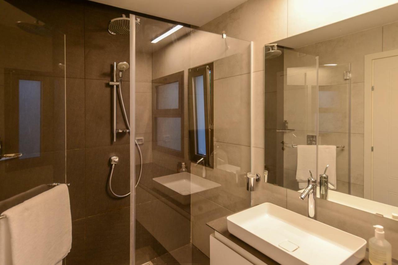 Luxury Suites By Notaly Ariel Haifa Exteriör bild